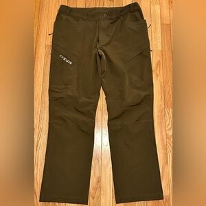 Kuiu Attack Hunting Pants Size 42